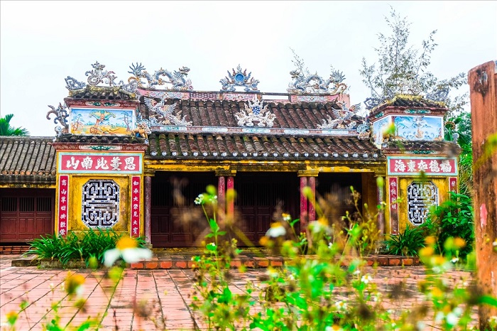 Ngôi đền ở làng cổ Túy Loan Đà Nẵng