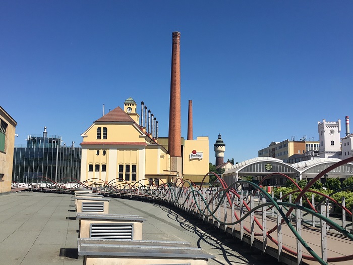 Tham quan nhà máy bia Pilsner Urquell là điều cần làm tại thành phố Pilsen