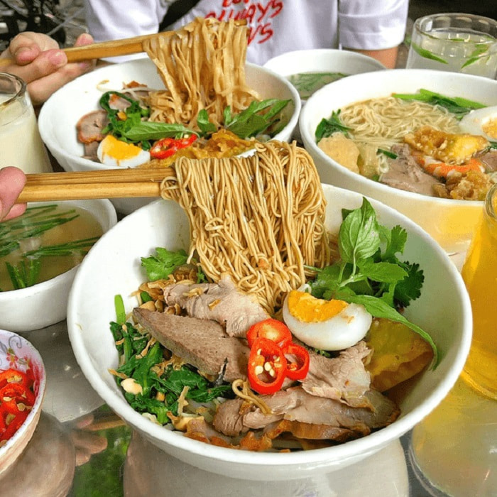 quán ăn ngon quận Hoàng Mai - Mỳ vằn thắn Thành Vy