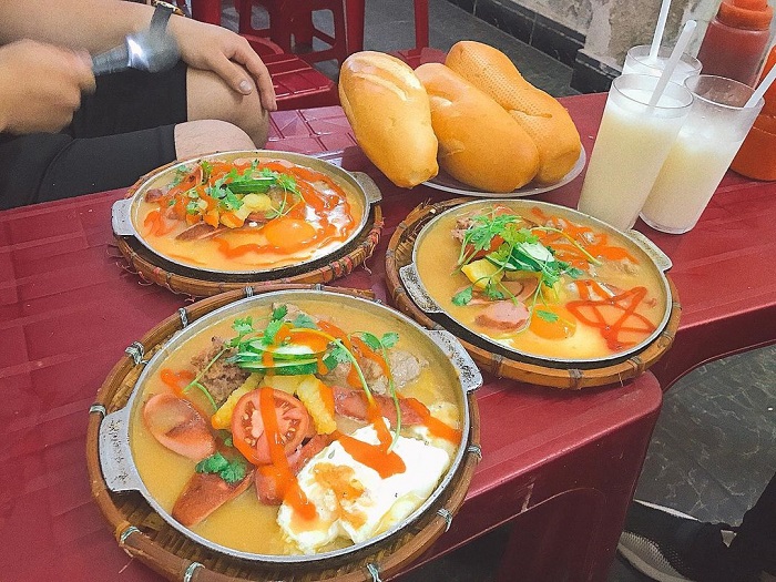 quán ăn vặt ở phố đi bộ Nguyễn Huệ - Bánh mì chảo – Mạc Thị Bưởi