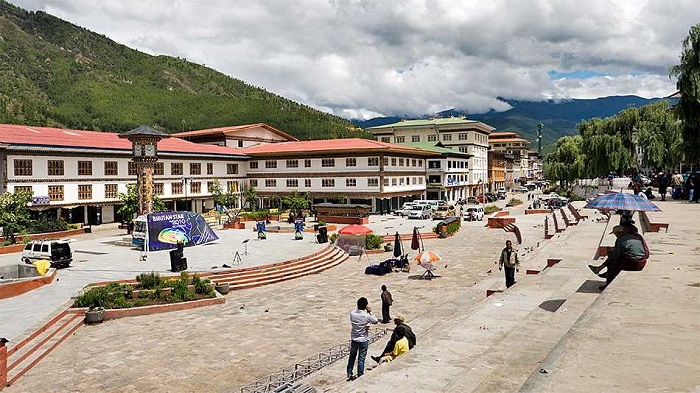 Quảng trường Tháp Đồng hồ là điểm tham quan gần bảo tàng Di sản Dân gian Bhutan