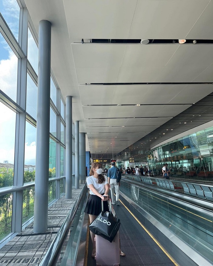 Sân bay quốc tế Changi Singapore là sân bay nổi tiếng châu Á với kiến trúc ấn tượng
