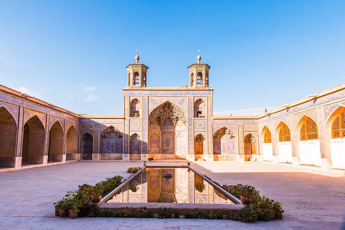 Nhà thờ Hồi giáo Nasir-al-Mulk ở Shiraz, Iran - thánh đường Hồi giáo đẹp nhất thế giới