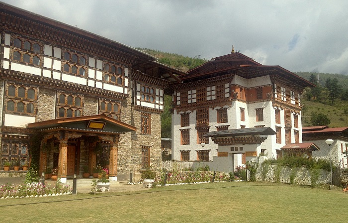 Thư viện Quốc gia Bhutan là điểm tham quan gần bảo tàng Di sản Dân gian Bhutan