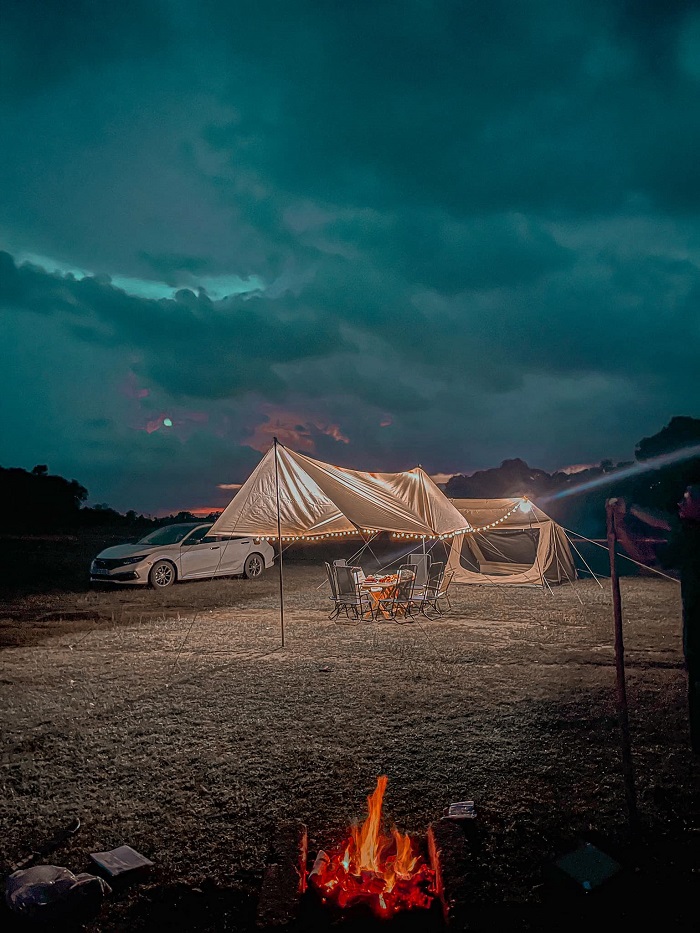 địa điểm cắm trại ở Bình Phước - trảng cỏ Bù Lạch