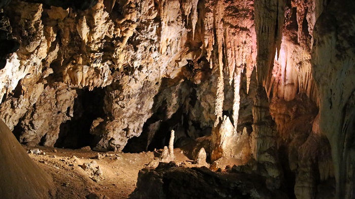 Khám phá hang động là hoạt động nên làm ở hang Sterkfontein