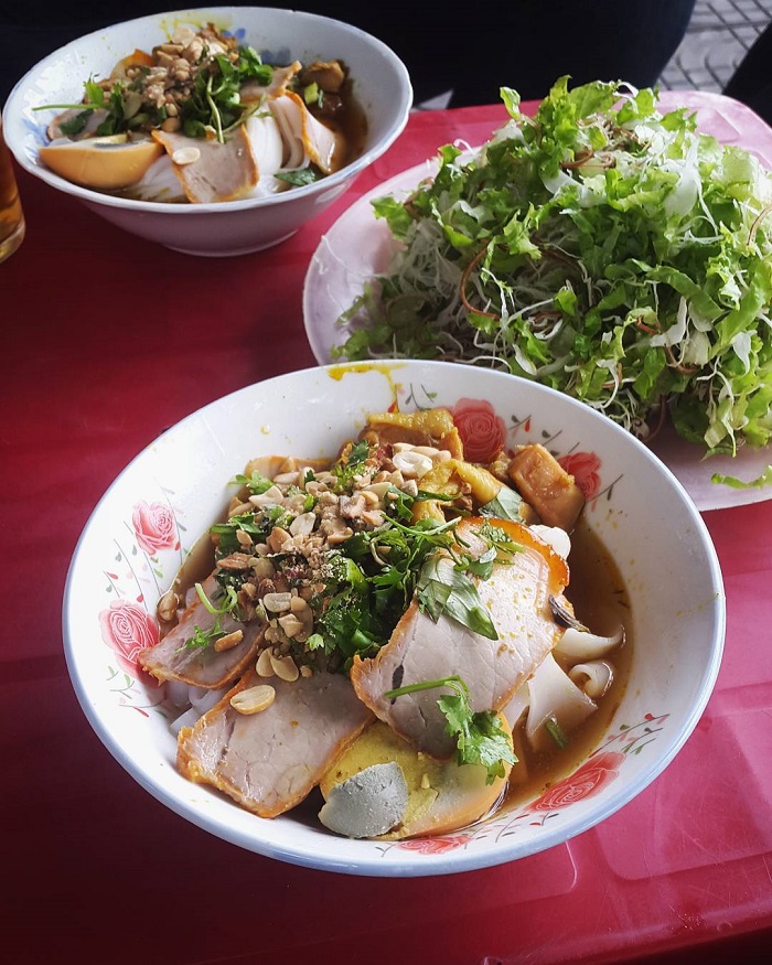 Phan Tứ là phố ẩm thực ở Việt Nam nổi tiếng của Đà Nẵng 