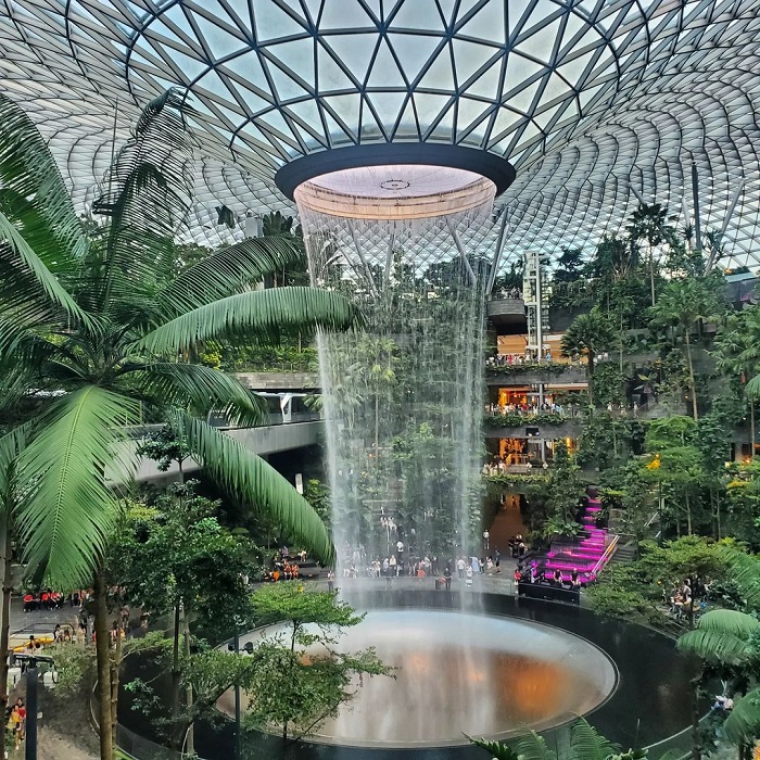 Singapore là một trong những quốc gia giàu nhất thế giới mạnh về du lịch