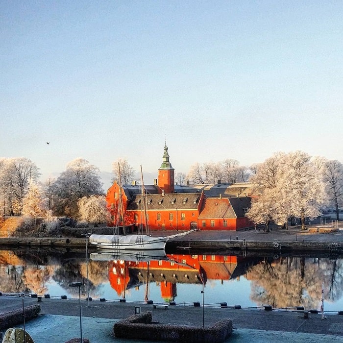 Lâu đài Halmstad là địa điểm tham quan chính ở thành phố Halmstad