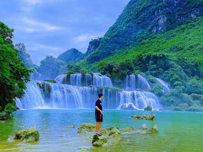 Xã Phong Nậm Cao Bằng còn có thác nước đẹp dịu êm