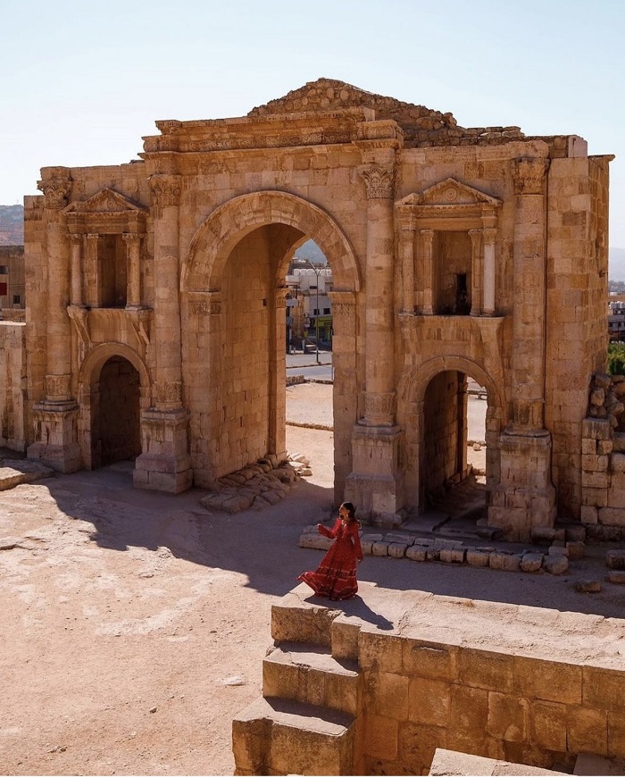 Vòm hadrian - du lịch Jerash