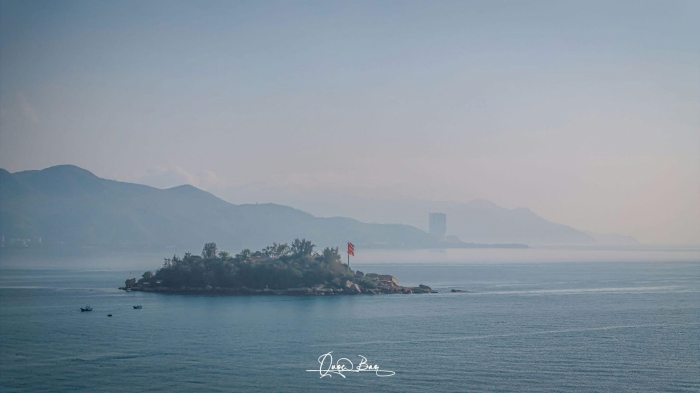 Hòn Đỏ Nha Trang 