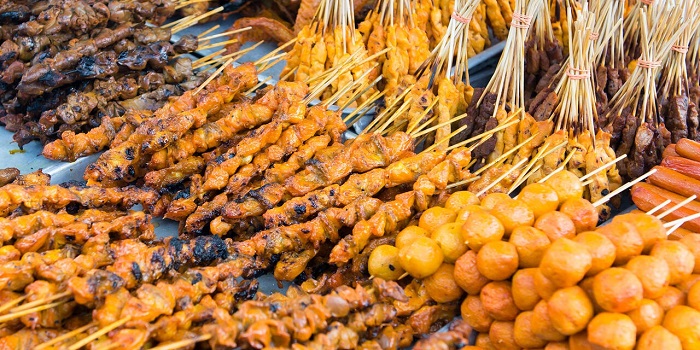 Tour ẩm thực đường phố là hoạt động thú vị tại quảng trường Merdeka Malaysia 