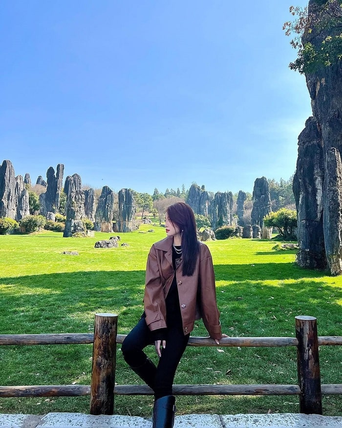 Khám phá rừng đá Thạch Lâm kỳ vĩ là trải nghiệm không thể bỏ lỡ khi đi tour Côn Minh Đại Lý 4 ngày 3 đêm