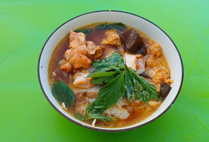  quán local ngon ở Phú Quốc bún bà nùng