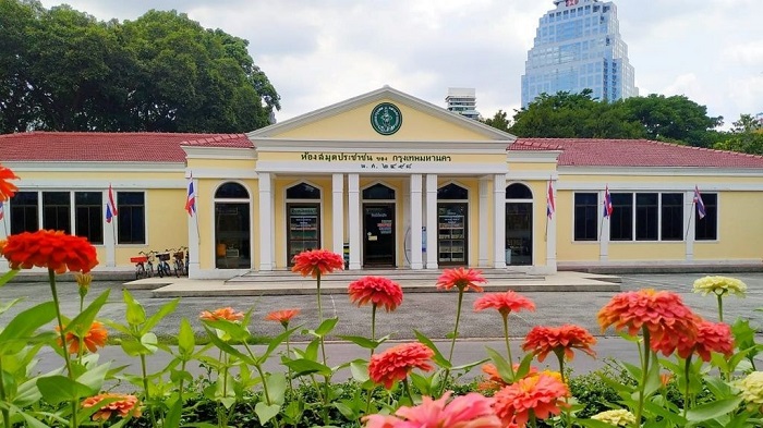 Thư viện là điều tuyệt vời nhất để làm và xem ở công viên Lumphini Thái Lan