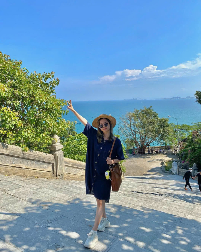 Các điểm du lịch tâm linh nổi tiếng miền Trung - Chùa Linh Ứng Bãi Bụt, Đà Nẵng