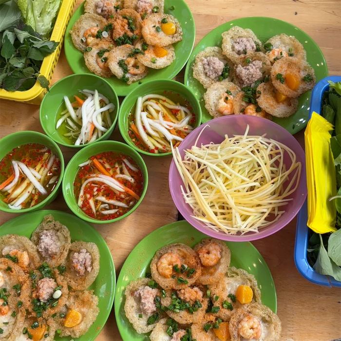 Gì Hương quán ăn ngon gần Bãi Sau Vũng Tàu 