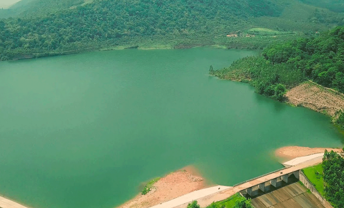 Cảnh đẹp hồ Bản Long Vĩnh Phúc 