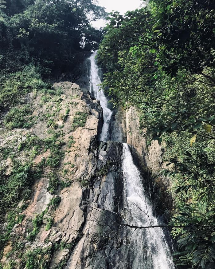 Cảnh đẹp hồ Bản Long Vĩnh Phúc thác nước