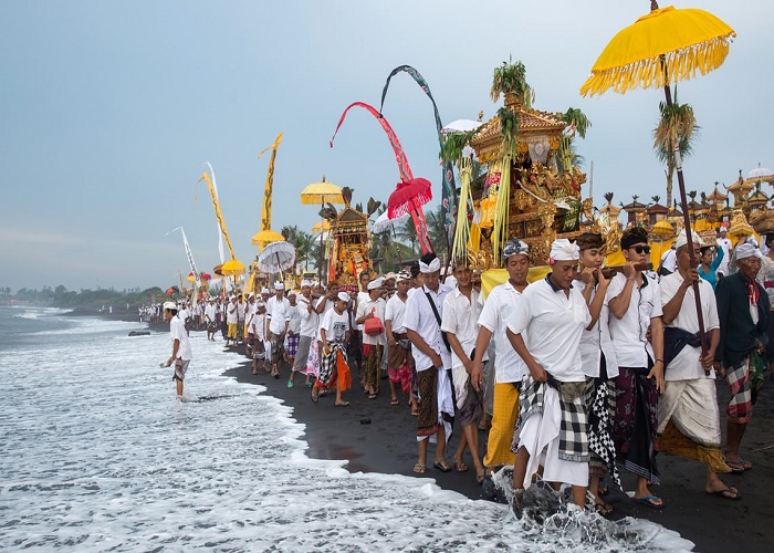 lễ hội Nyepi du lịch Bali Indonesia
