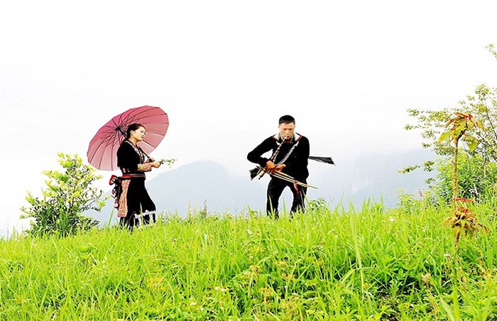 Ha Giang Vai Love Market - Thanh Xuan Music Note In the Old Forest