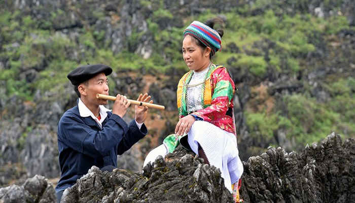 Ha Giang Vai Love Market - Thanh Xuan Music Note In the Old Forest