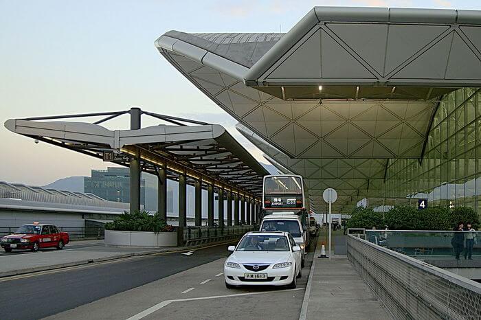 Làm thế nào để đi lại thuận tiện ở sân bay Hong Kong?