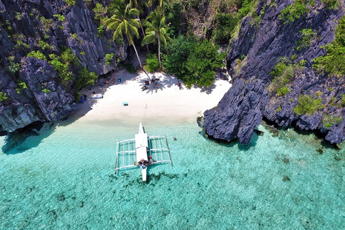 Philippines là một trong những quần đảo lớn nhất thế giới với 7.107 hòn đảo.