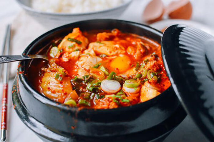 Các Món Ăn Đặc Trưng Trong Văn Hóa Ẩm Thực Hàn Quốc