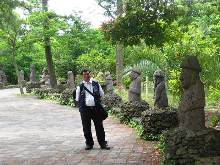 Tượng Đá Dol Hareubang Ở Đảo Jeju Và Truyền Thuyết Về Nó 