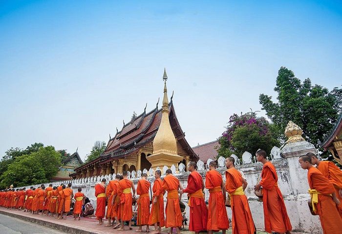 đến cố đô Luang Prabang khi du lịch Đông Nam Á