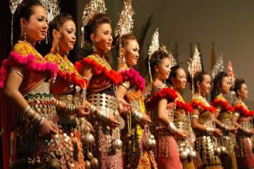Tìm hiểu văn hóa phong tục độc đáo khi du lịch Indonesia