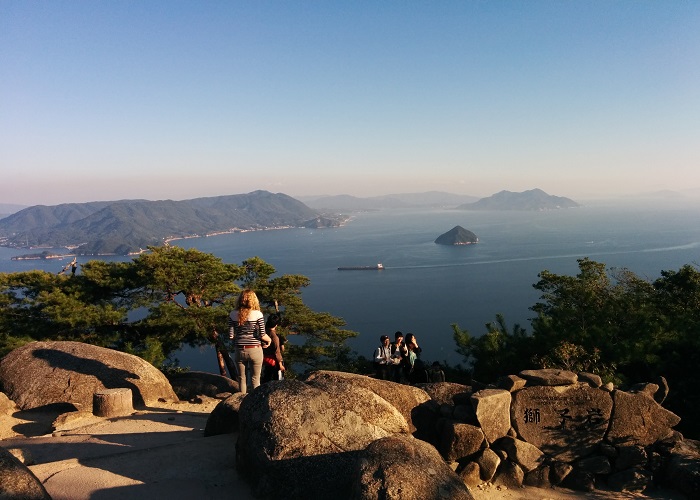 trekking đảo miyajima Nhật Bản