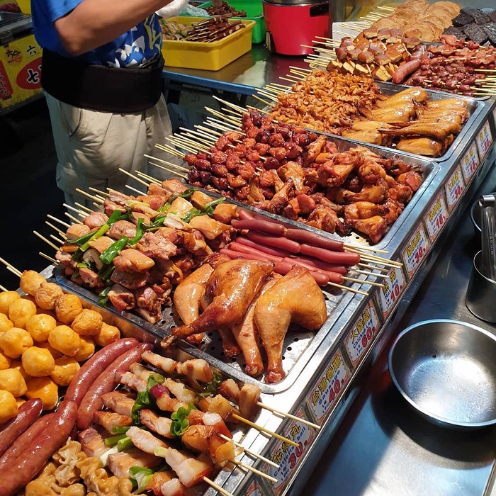 Chợ đêm Lục Hợp - Khu chợ đêm 'khét tiếng' ở Cao Hùng