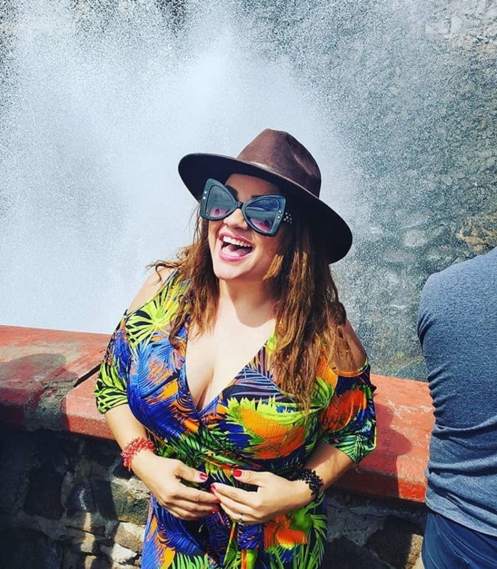 Kỳ lạ mạch nước biển phun ngược tại hang động Bufadora Mexico 