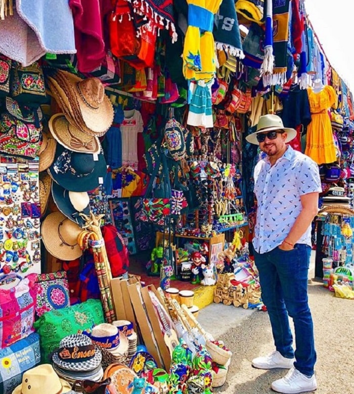 Kỳ lạ mạch nước biển phun ngược tại hang động Bufadora Mexico 