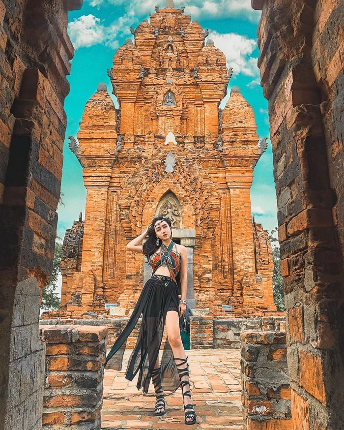 Khám phá vẻ đẹp huyền bí của tháp Chàm Poshanư Phan Thiết