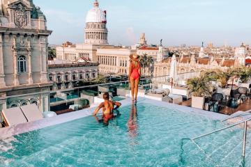 Có gì bên trong khách sạn hạng sang đầu tiên tại Cuba?