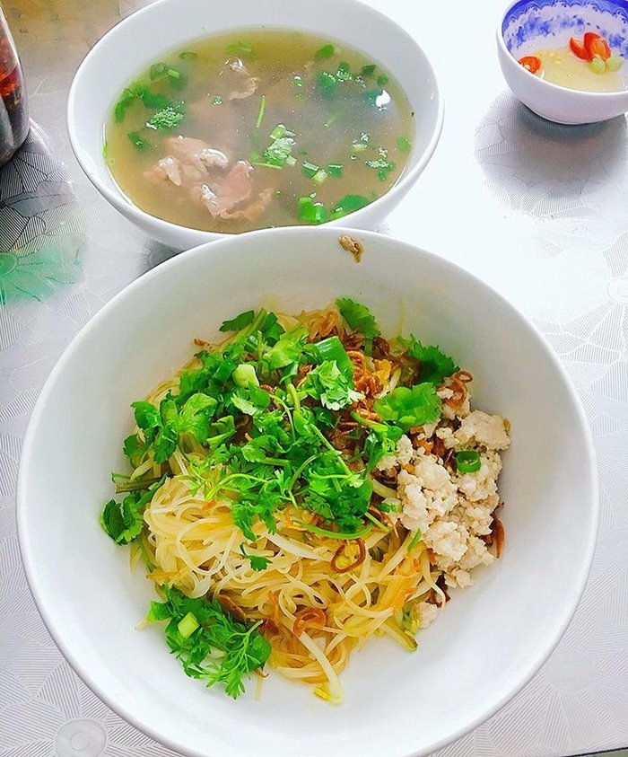 Pho Nu is the best two-bowl noodle shop in Gia Lai 