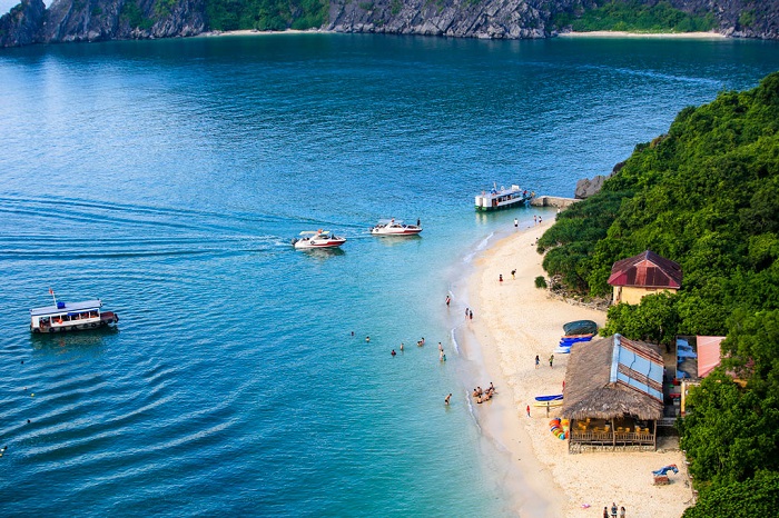 Ba Trai Dao Beach - a tourist attraction