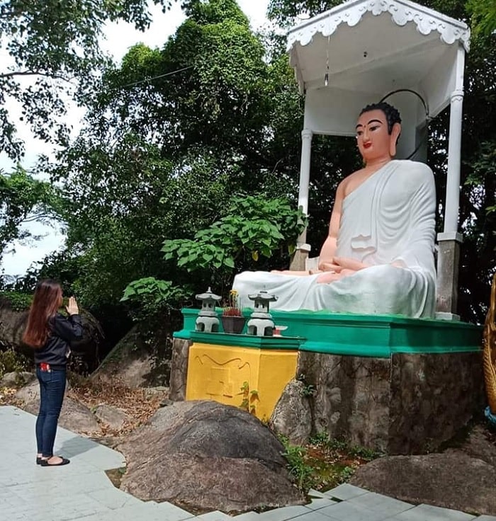 cầu nguyện - hoạt động phổ biến tại chùa Bửu Phong 