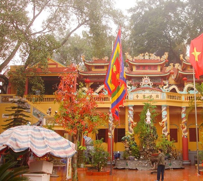 spiritual place in Lang Son - Mau Dong Dang temple