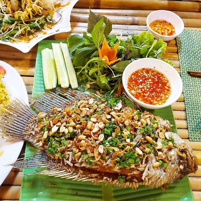 Delicious food - the attraction of Canh An Biological Cuisine 