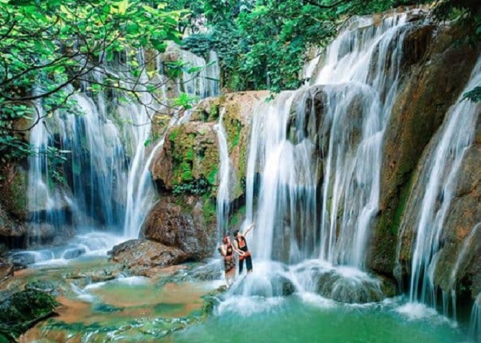 The attractive beauty of Bu Dang Elephant Waterfall 