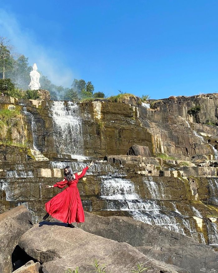 Legend of Pongour Dalat waterfall 