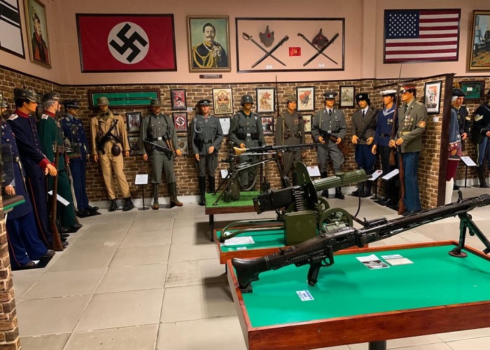 bảo tàng vũ khí cổ Robert Taylor - tham quan vũ khí