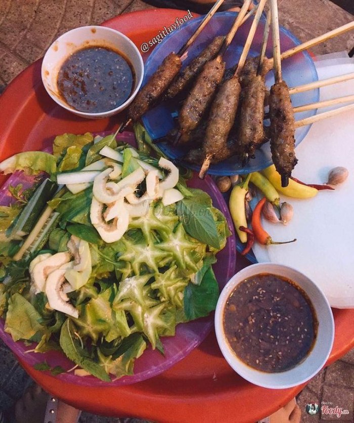 Map of delicious spring rolls in Hue