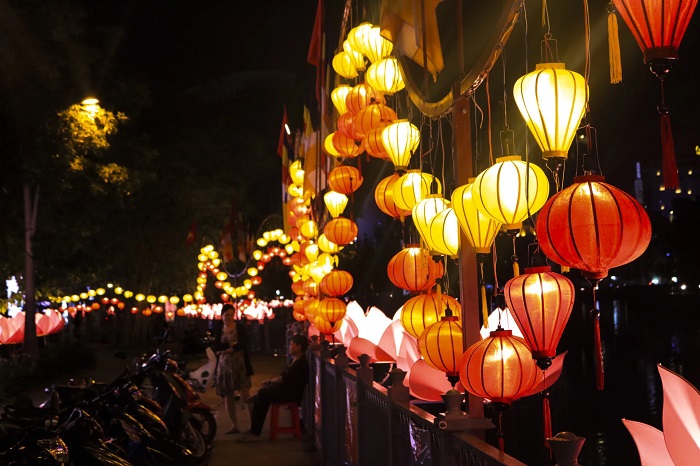 chùa Pháp Hoa Sài Gòn - đẹp về đêm