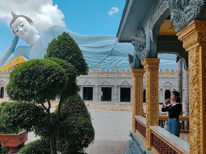 Admire the largest reclining Buddha statue in Vietnam - Pilgrimage point